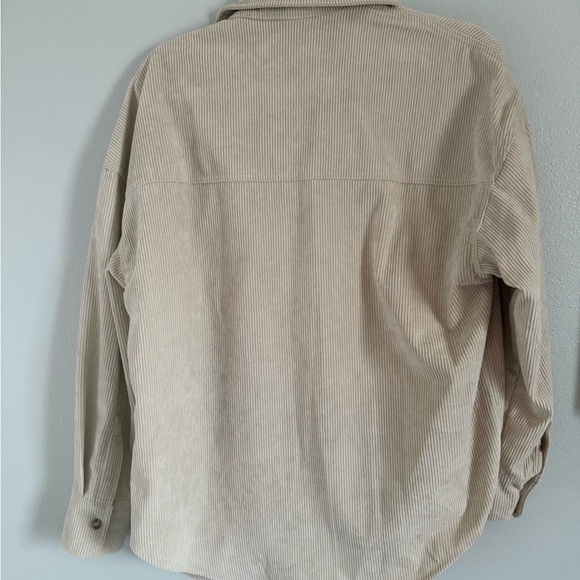 Women’s Beige Corduroy Button-Up Shirt Size Small NWOT - Picture 3 of 3